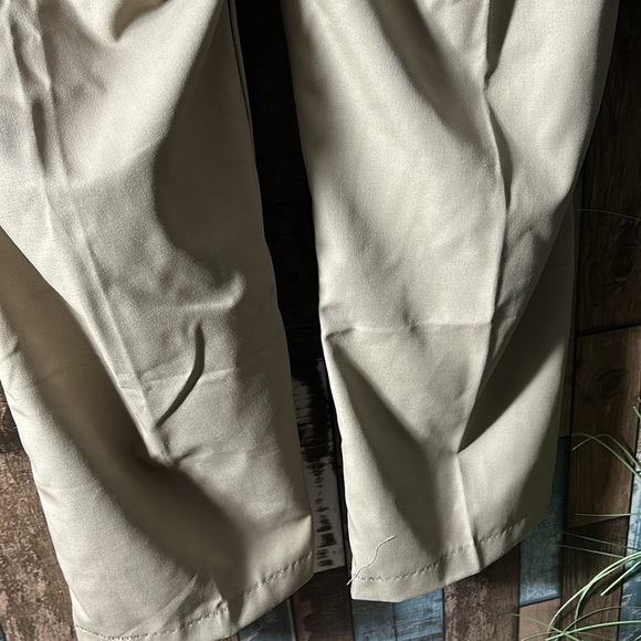 Red Kap 46  tan work pants - Picture 14 of 16